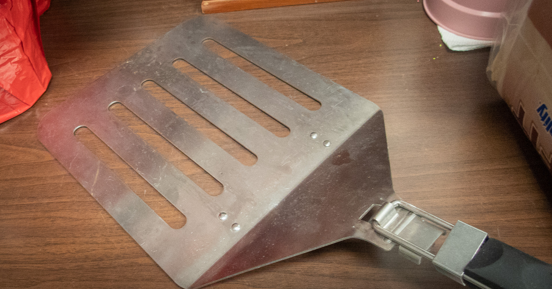 Folding pizza spatula Folding pizza spatula