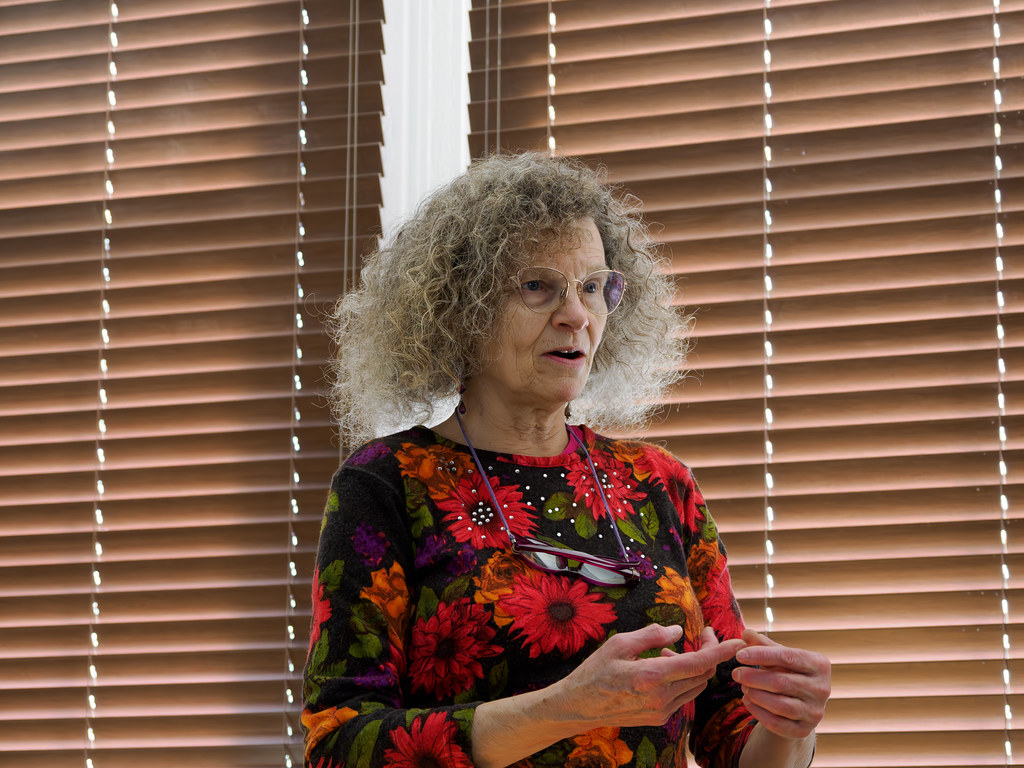Jill M Pottle - Artist Jill M Pottle giving art talk