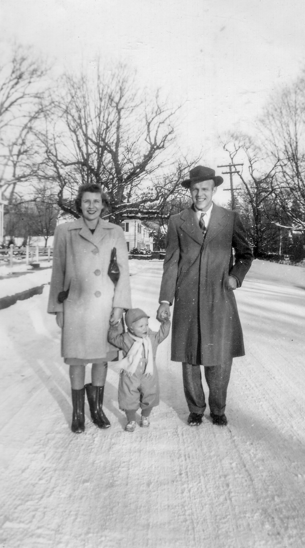 Christmas 1947 at Fourth Street, Stamford, CT