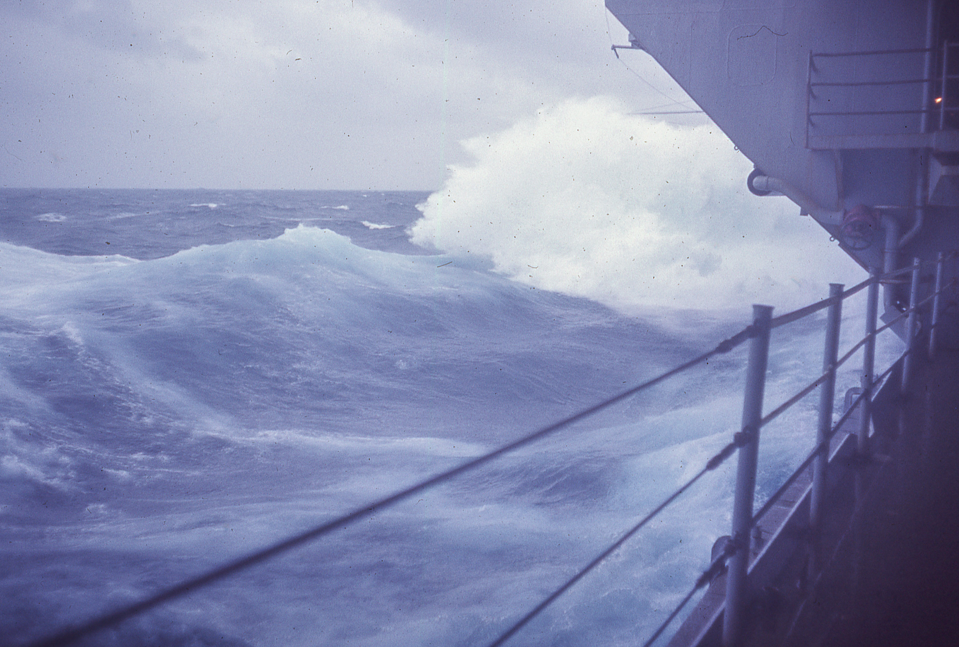 Heavy seas aboard the USS Bon Homme Richard Heavy seas aboard the USS Bon Homme Richard