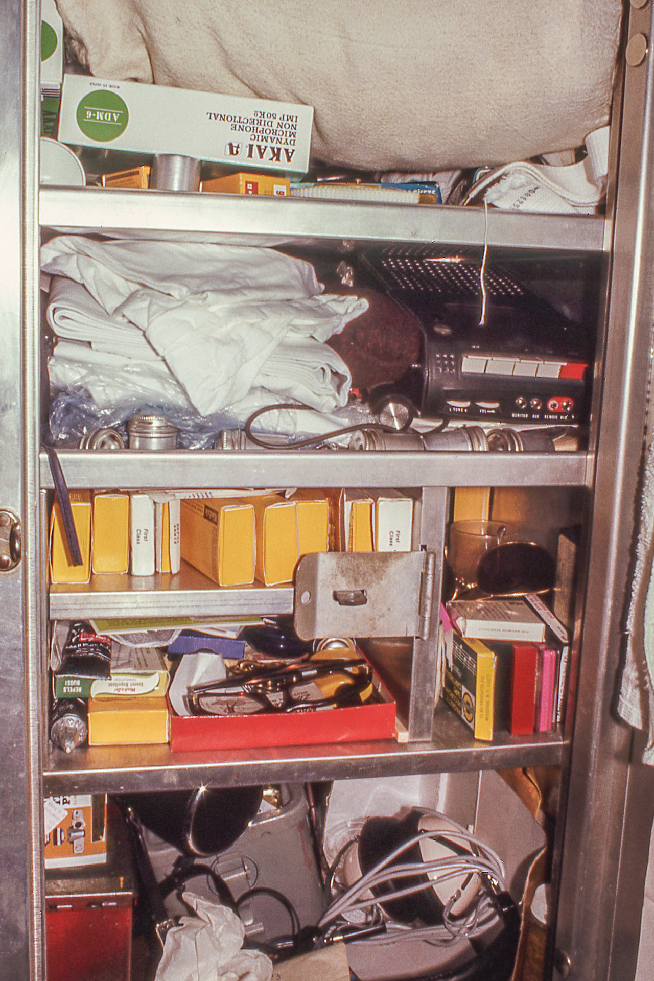 NavyLocker-20131213.jpg